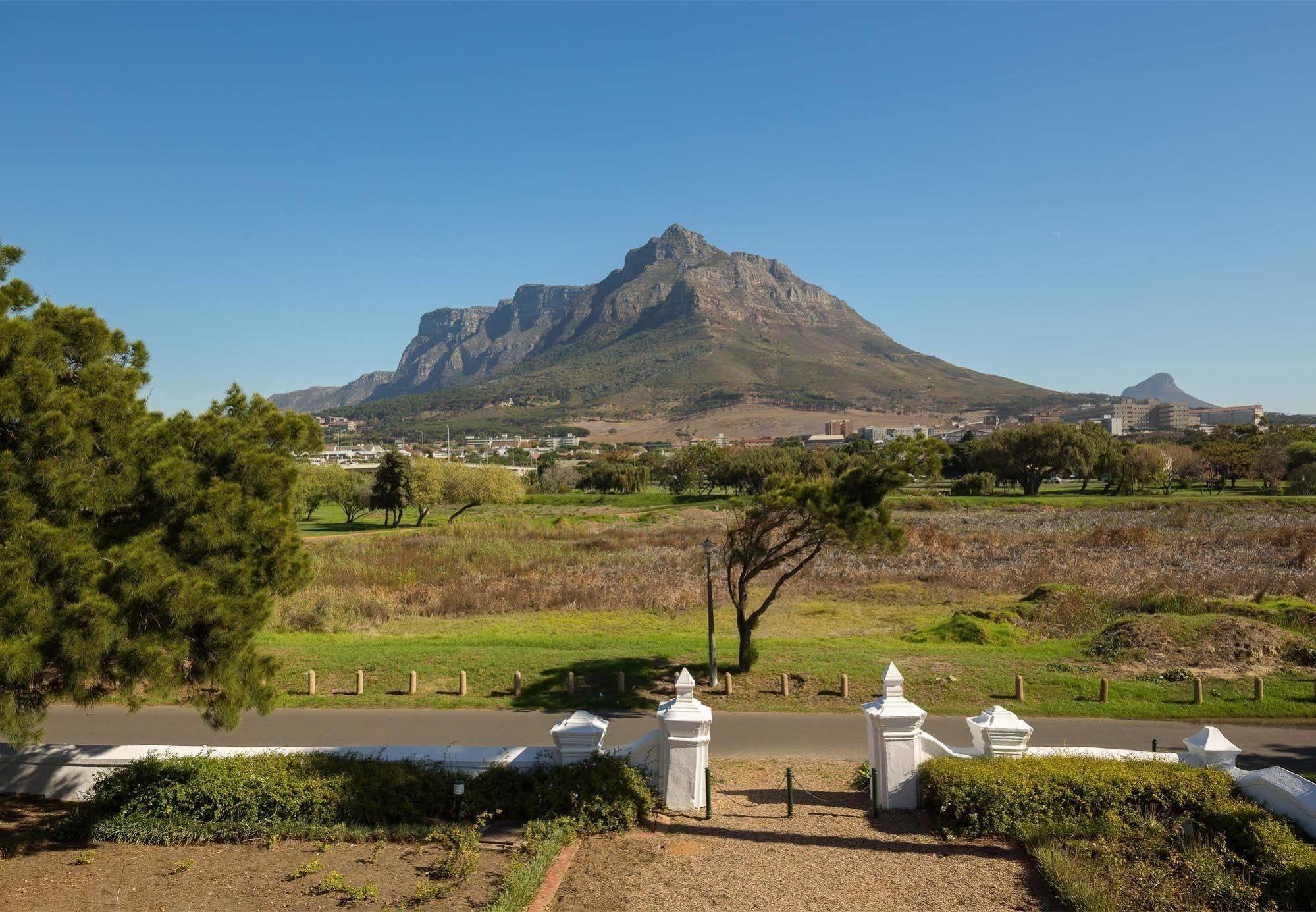 Protea Hotel By Marriott Cape Town Mowbray Kültér fotó